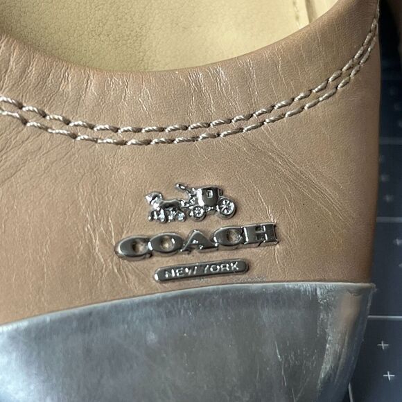 2/$100 Coach New York Chelsea Tan Leather Silver Metallic Cap Toe Flats - Picture 5 of 14